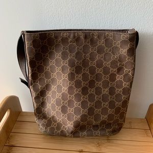 Vintage Gucci bucket bag from Italy